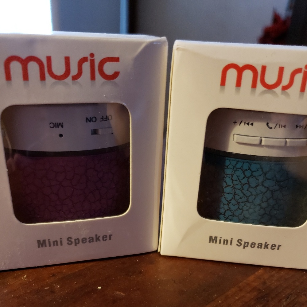 Mini USB speakers.  Sell separately or together.